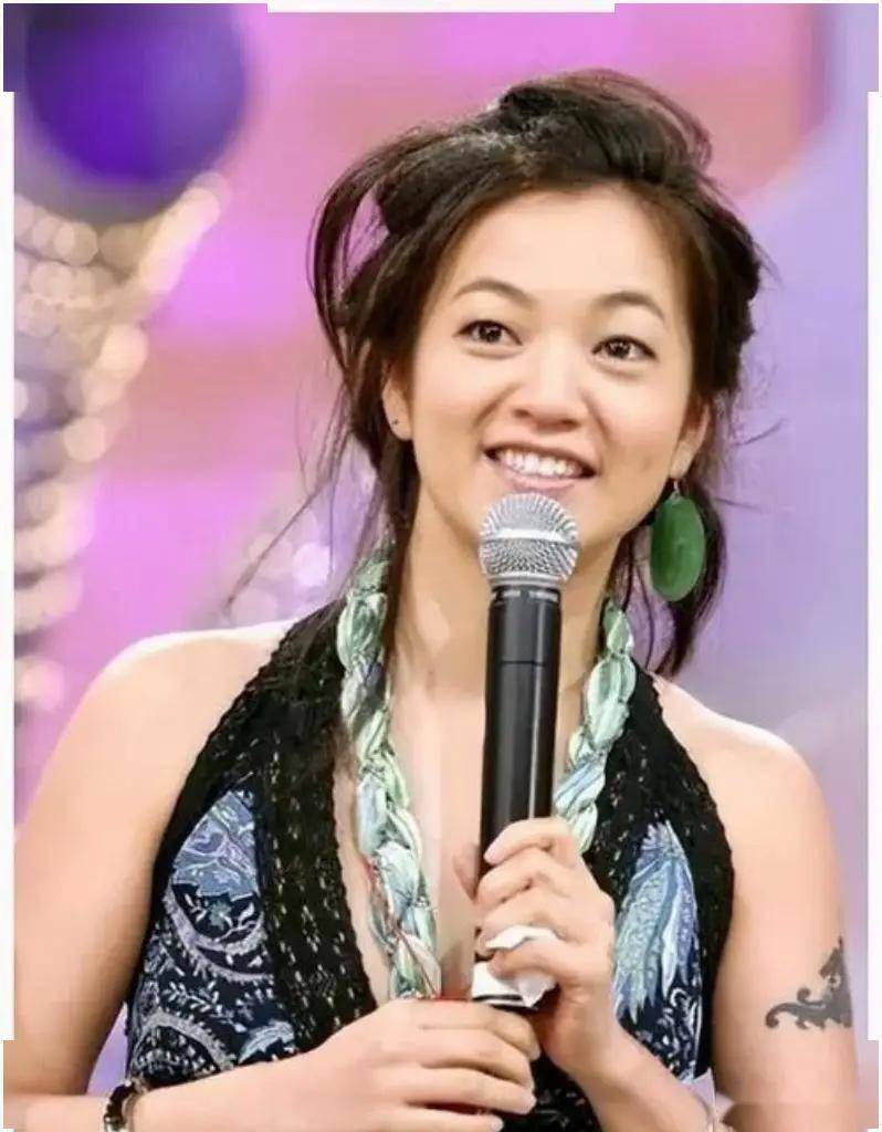 毛小星质疑阿雅抄袭 阿雅道歉下架