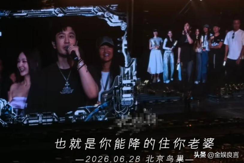 黄晓明夸昆凌双标翻车,前妻杨颖被对比引众怒