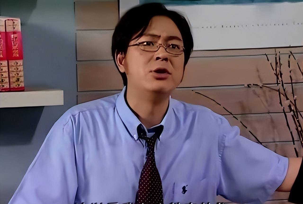 个人行为不当引发争议,老艺术家形象受损不冤