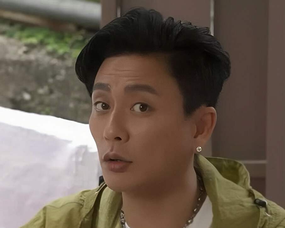 黄宗泽自曝不婚因父母离婚 死前花光积蓄