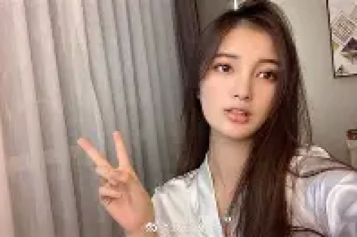 田栩宁被曝恋爱出轨隐子，九成美直播实锤引热议