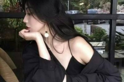 闫学晶直播翻车:人设崩塌账号被封,明星说话该注意啥