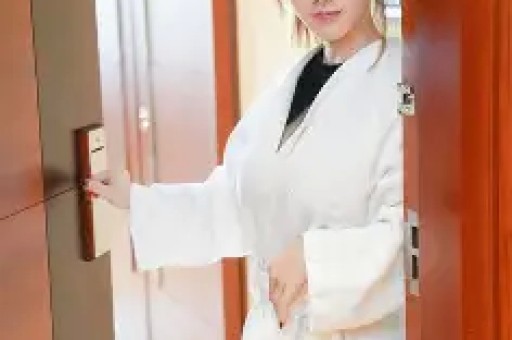 刘涛弯腰7秒上热搜:真实比人设更珍贵