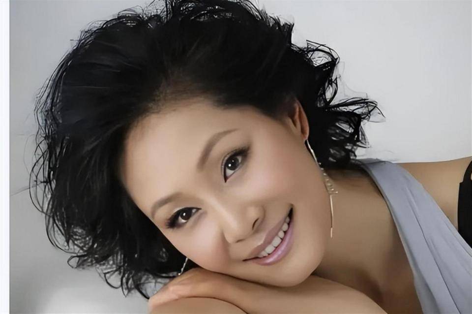 于文华13年传闻:与朱之文关系及无子话题