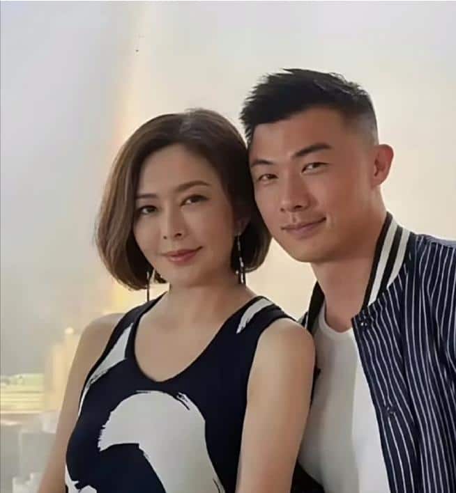 关之琳