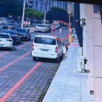 惊喜变惊吓！货车司机没打电话就回家，撞见不堪一幕